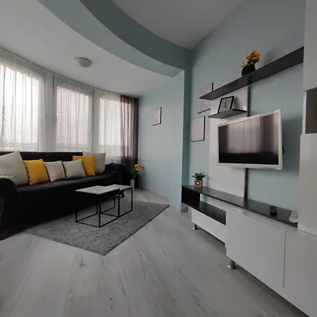 одесос Apartman *